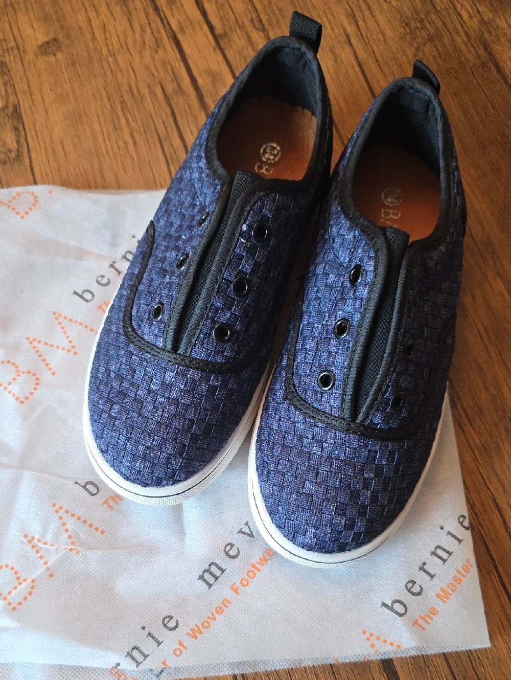 bernie mev. NWOT Woven Slip-On Sneakers in Navy Blue